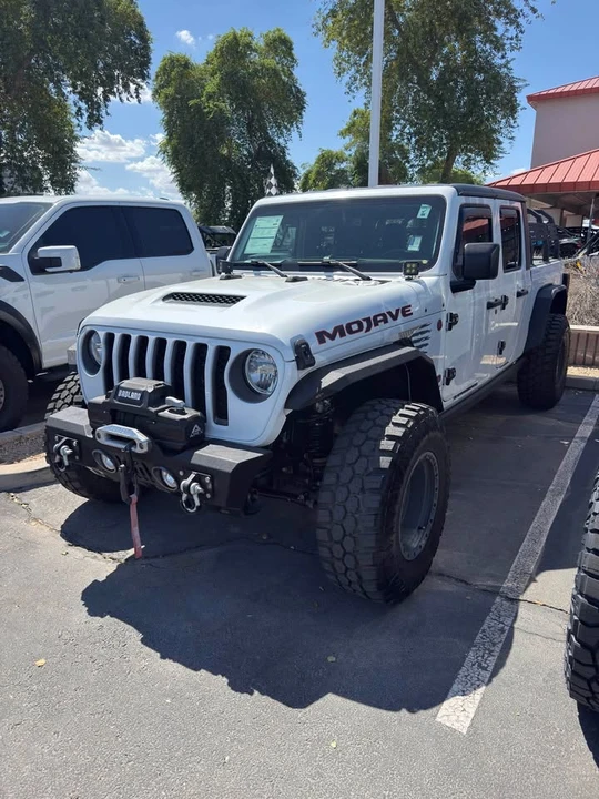 2022 Jeep JT Gladiator - Image 2 of 6