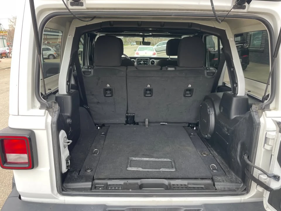 2022 Jeep JL Wrangler - Image 16 of 20