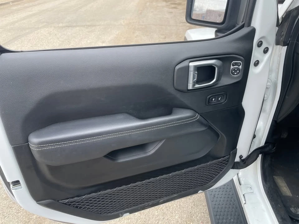 2022 Jeep JL Wrangler - Image 10 of 20