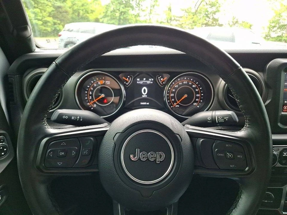 2022 Jeep JL Wrangler - Image 5 of 7