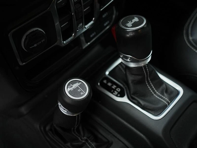 2022 Jeep JL Wrangler - Image 18 of 20