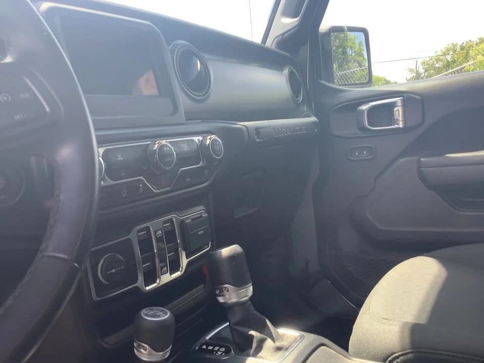 2022 Jeep JL Wrangler - Image 9 of 14