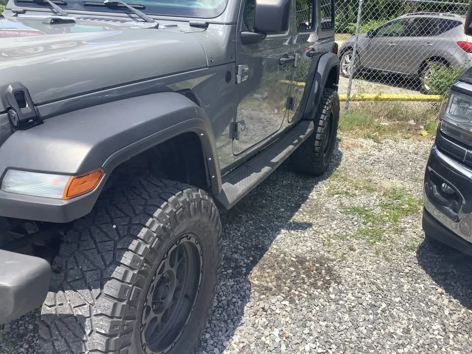 2022 Jeep JL Wrangler - Image 5 of 14