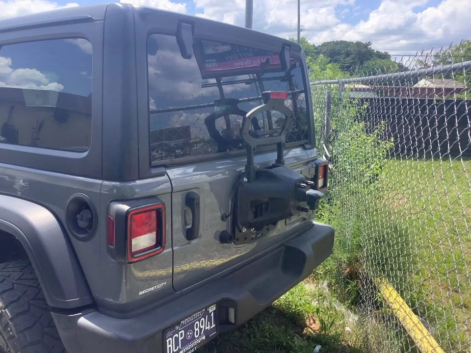 2022 Jeep JL Wrangler - Image 6 of 14