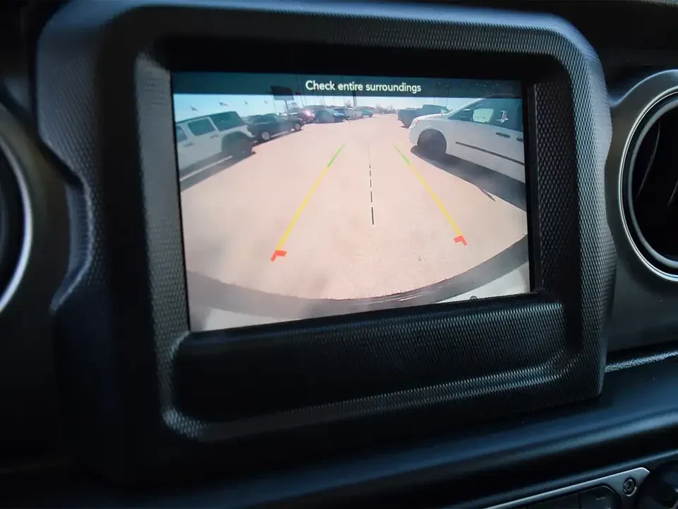 2022 Jeep JL Wrangler - Image 16 of 20