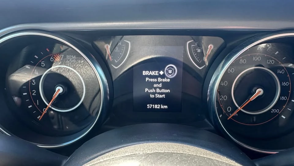 2022 Jeep JL Wrangler - Image 11 of 20