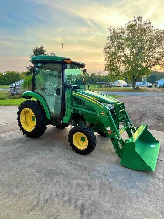 2022 John Deere - Image 2 of 15