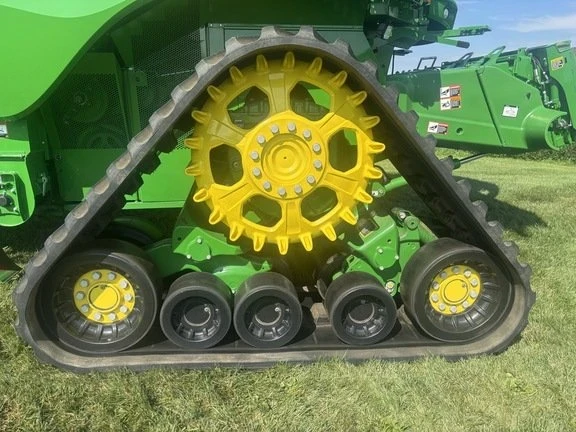 2022 John Deere - Image 6 of 10