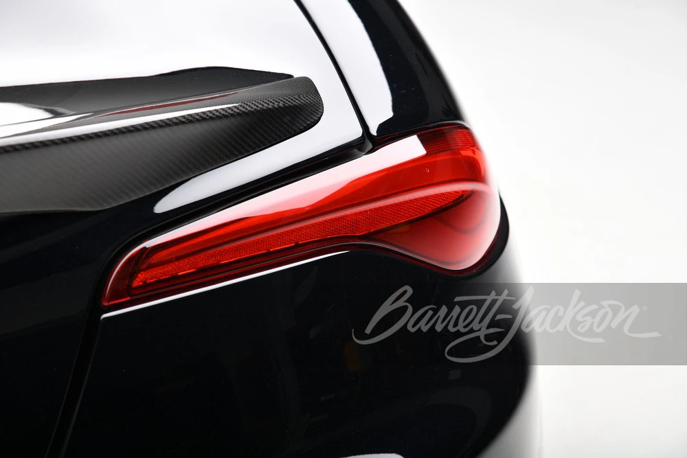 2022 Karma Revero - Image 17 of 31