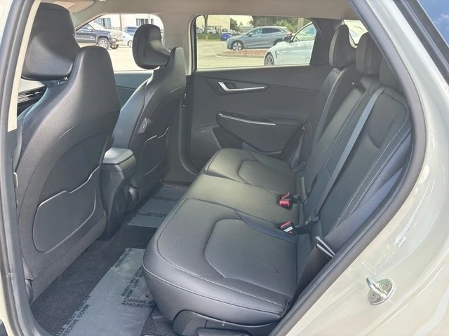 2022 Kia EV6 - Image 12 of 12