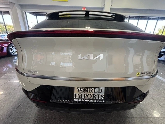 2022 Kia EV6 - Image 7 of 12