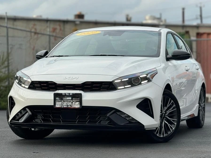 2022 Kia Forte - Image 4 of 16