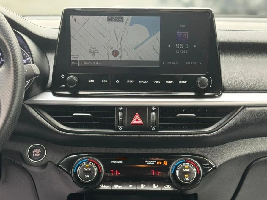 2022 Kia Forte - Image 8 of 16