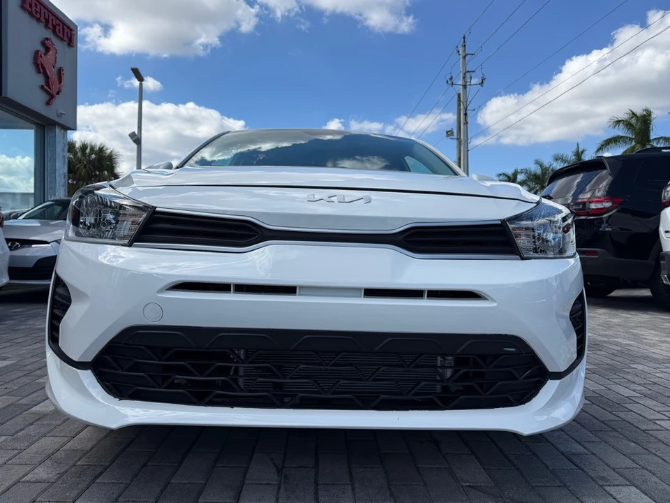 2022 Kia Rio - Image 2 of 21