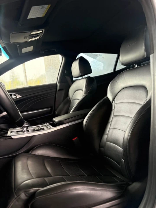 2022 Kia Stinger GT - Image 10 of 17