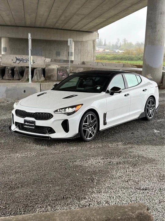 2022 Kia Stinger GT - Image 7 of 17