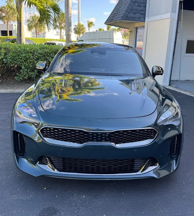 2022 Kia Stinger GT - Image 2 of 10