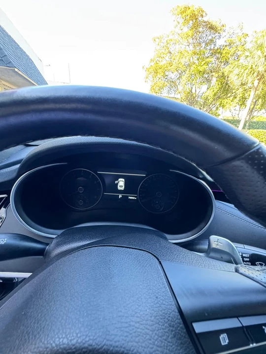 2022 Kia Stinger GT - Image 6 of 10