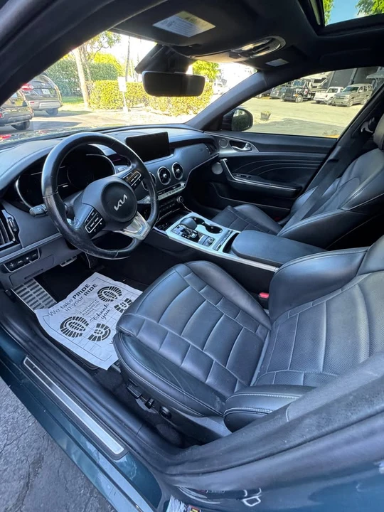 2022 Kia Stinger GT - Image 7 of 10