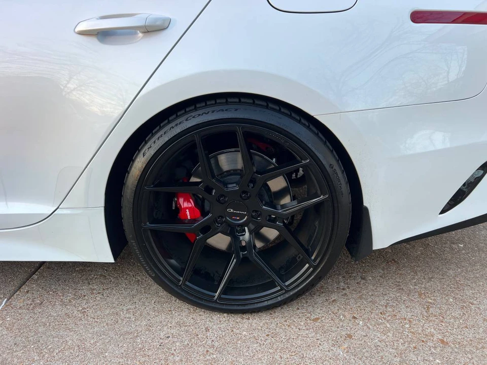 2022 Kia Stinger GT - Image 14 of 16