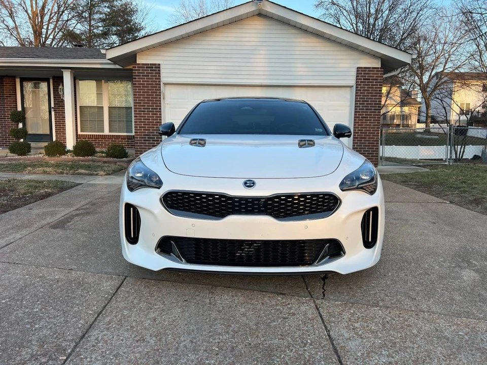 2022 Kia Stinger GT - Image 4 of 16