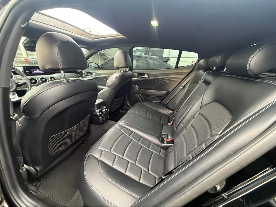 2022 Kia Stinger GT - Image 4 of 9