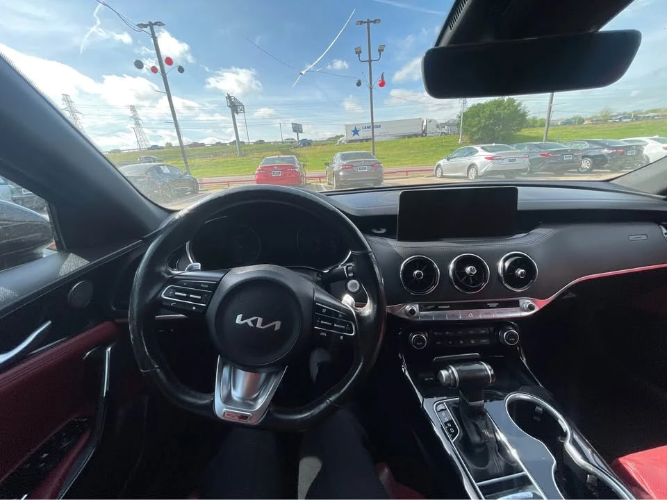 2022 Kia Stinger - Image 7 of 8