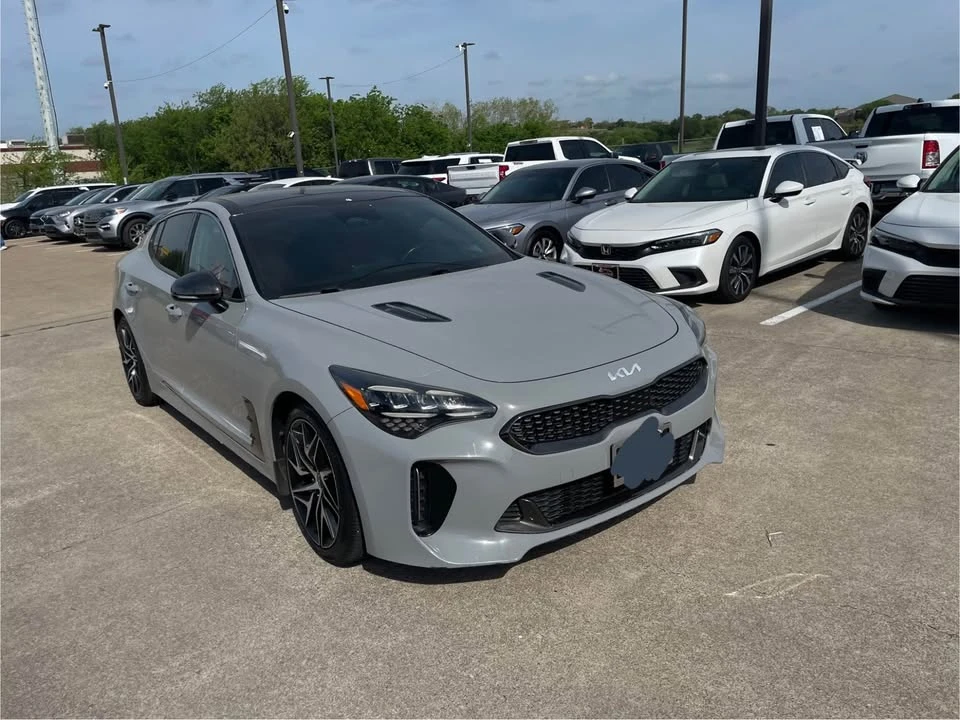 2022 Kia Stinger - Image 2 of 8
