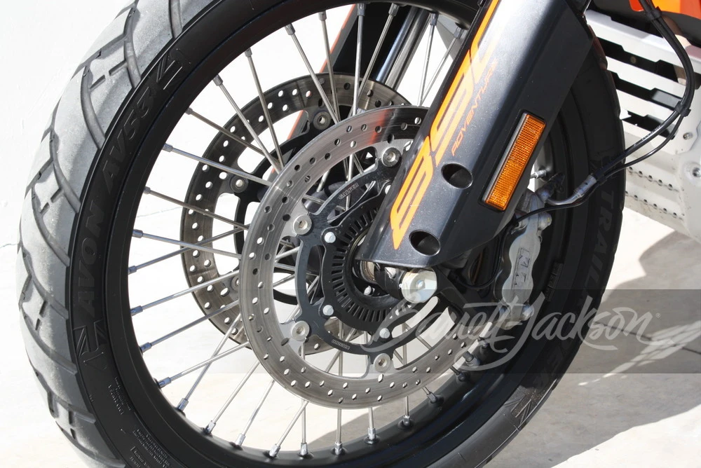 2022 KTM - Image 10 of 24