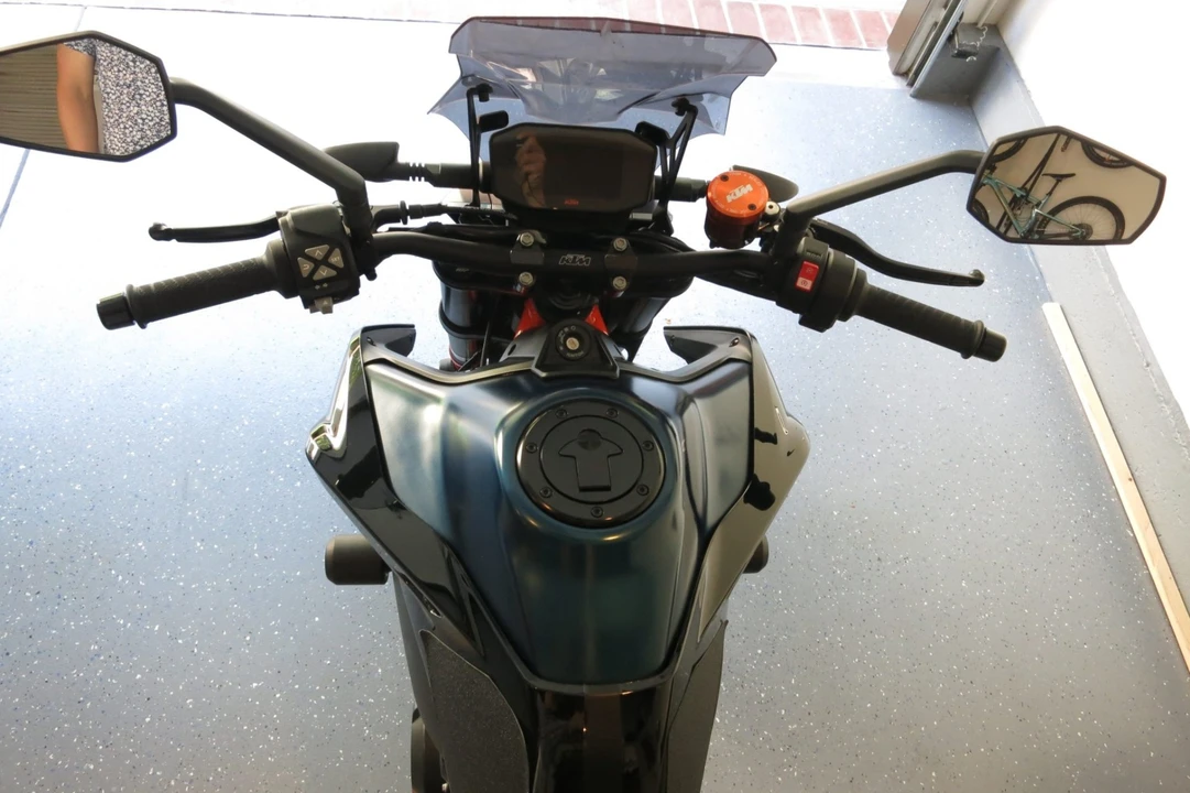 2022 KTM - Image 4 of 6