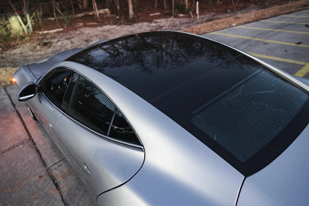 2022 Karma Revero - Image 23 of 31