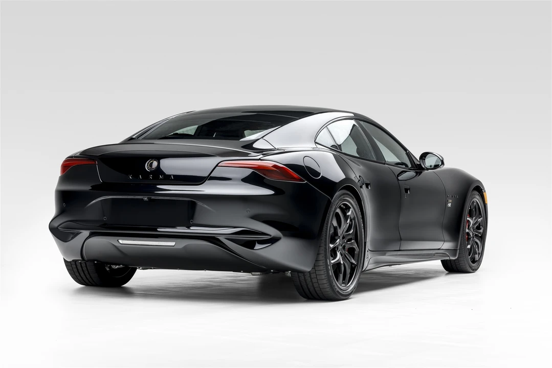 2022 Karma Revero - Image 8 of 31