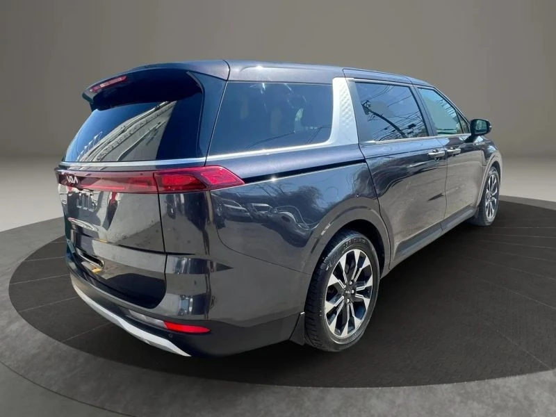 2022 Kia Carnival - Image 5 of 12