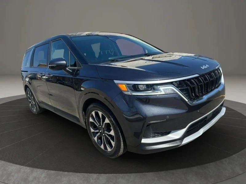 2022 Kia Carnival - Image 3 of 12