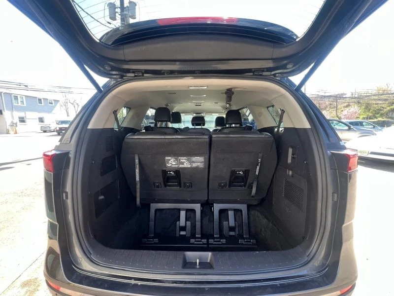 2022 Kia Carnival - Image 10 of 12
