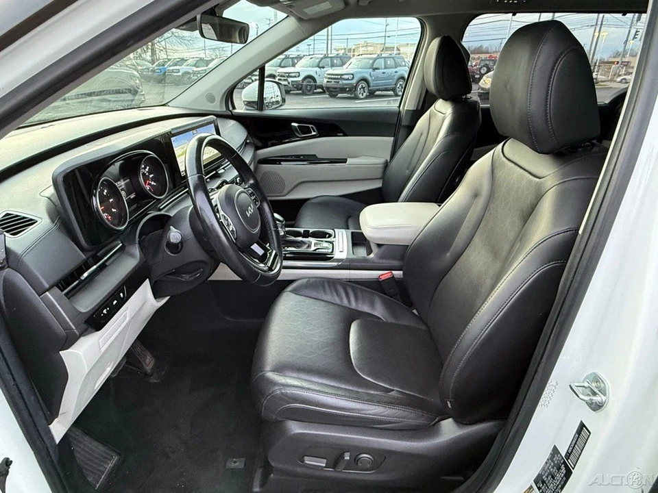 2022 Kia Carnival - Image 12 of 12