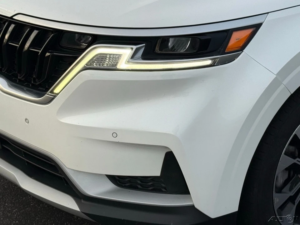 2022 Kia Carnival - Image 9 of 12