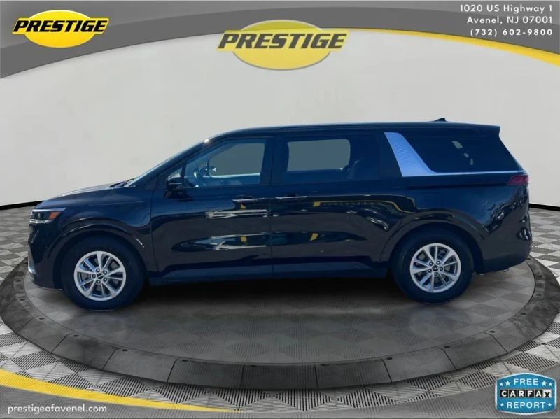 2022 Kia Carnival - Image 8 of 12