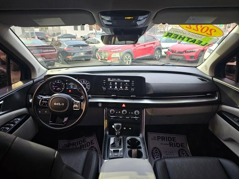 2022 Kia Carnival - Image 10 of 12