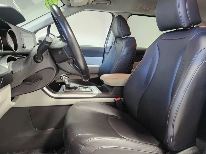 2022 Kia Carnival - Image 11 of 12