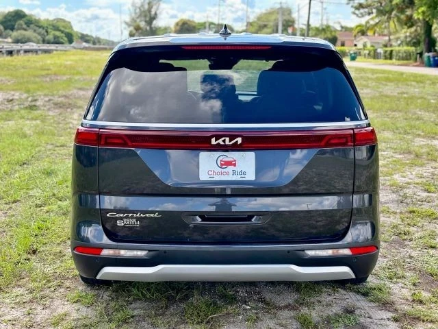 2022 Kia Carnival - Image 5 of 21