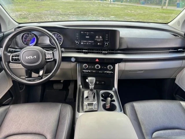 2022 Kia Carnival - Image 11 of 21