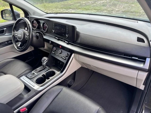2022 Kia Carnival - Image 10 of 21