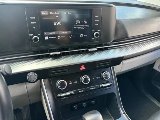 2022 Kia Carnival - Image 15 of 21