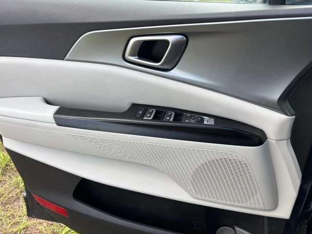 2022 Kia Carnival - Image 21 of 21