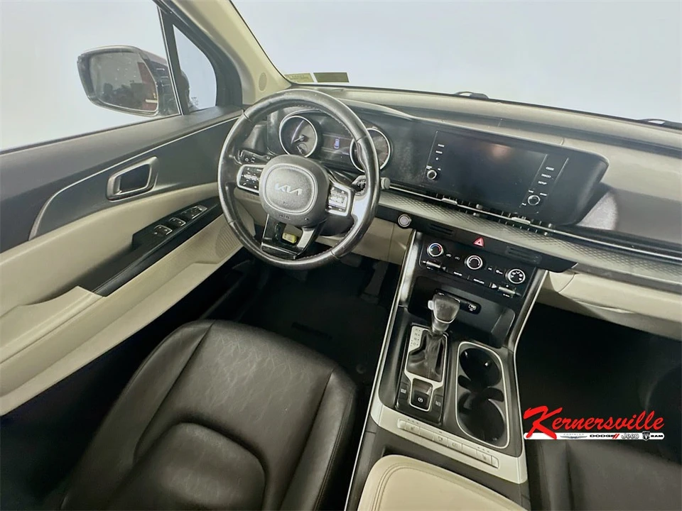 2022 Kia Carnival - Image 9 of 21