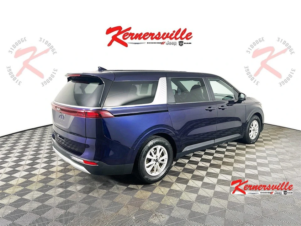2022 Kia Carnival - Image 7 of 21