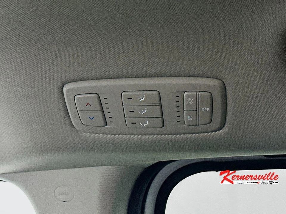 2022 Kia Carnival - Image 21 of 21
