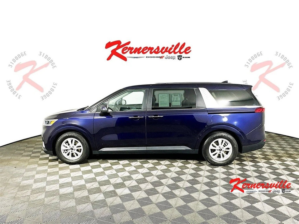 2022 Kia Carnival - Image 4 of 12