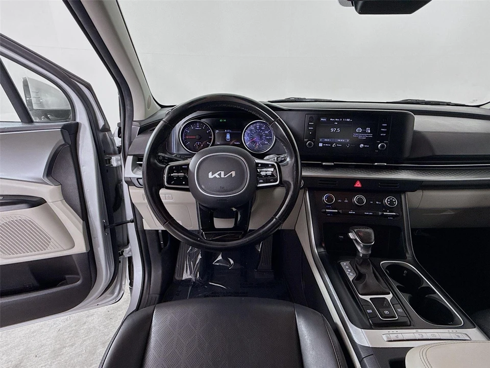 2022 Kia Carnival - Image 20 of 21